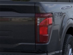 New 2024 Ford F-150 XLT 4WD SuperCrew Box at Suburban Ford of Sterling Heights near Sterling Heights, MI