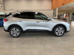 Used 2022 Ford Escape SEL AWD at Maxx Loans near ,