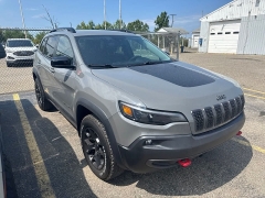 Used 2022  Jeep Cherokee Trailhawk 4x4 at Maxx Loans near St&period; Adrian&comma; MI