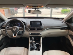 Used 2024 Nissan Altima 2.5 SV Sedan at Maxx Loans near ,