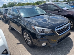 Used 2018 Subaru Outback 4d SUV 3.6R Touring at Maxx Loans near ,