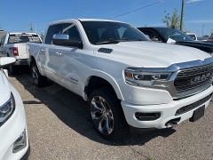 Used 2019 Ram 1500 4WD Crew Cab Limited at Suburban Ford of Sterling Heights near Sterling Heights, MI