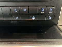 Used 2018 Ram 1500 Big Horn 4x4 Crew Cab 5'7" Box at Suburban Ford of Sterling Heights near Sterling Heights, MI