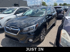 Used 2018 Subaru Outback 4d SUV 3.6R Touring at Maxx Loans near ,