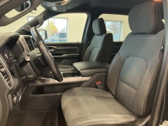 Used 2020  Ram 1500 Big Horn 4x4 Crew Cab 5'7" Box at Maxx Loans near St&period; Adrian&comma; MI