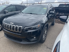 Used 2019 Jeep Cherokee Latitude Plus 4x4 at Maxx Loans near St. Adrian, MI