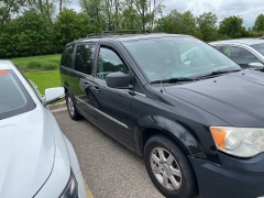Used 2012 Chrysler Town & Country 4d Wagon Touring at Suburban Ford of Sterling Heights near Sterling Heights, MI