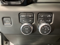 Used 2022  GMC Sierra 1500 4WD Crew Cab AT4 at Maxx Loans near St. Adrian, MI