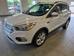  2018 Ford Escape 4d SUV FWD SEL at Maxx Loans near St&period; Adrian&comma; MI