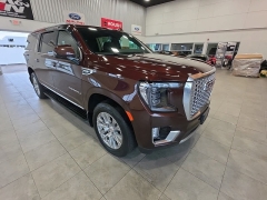 Used 2023  GMC Yukon XL 4WD 4dr Denali at Maxx Loans near St&period; Adrian&comma; MI