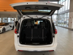 Used 2025  Chrysler Pacifica Select FWD at Maxx Loans near St. Adrian, MI