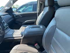 Used 2018 GMC Yukon XL 4d SUV 4WD Denali at Suburban Ford of Sterling Heights near Sterling Heights, MI