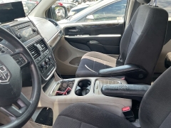 Used 2013 Dodge Grand Caravan 4d Wagon SXT at Suburban Ford of Sterling Heights near Sterling Heights, MI