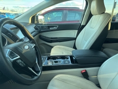 Used 2020  Ford Edge 4d SUV AWD Titanium at Maxx Loans near St&period; Adrian&comma; MI
