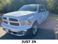 Used 2016 Ram 1500 4WD Crew Cab 140.5" Outdoorsman at Maxx Loans near St. Adrian, MI