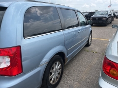 Used 2013 Chrysler Town & Country 4d Wagon Touring at Suburban Ford of Sterling Heights near Sterling Heights, MI