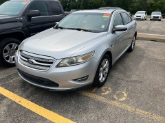 Used 2011  Ford Taurus 4d Sedan SEL at Maxx Loans near St&period; Adrian&comma; MI