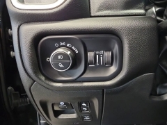 Used 2025  Ram 1500 Big Horn 4x4 Crew Cab 5'7" Box at Maxx Loans near St&period; Adrian&comma; MI