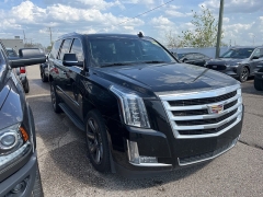 Used 2016 Cadillac Escalade 4d SUV 4WD Luxury at Maxx Loans near ,