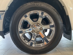 Used 2017 Ram 1500 4WD Crew Cab Laramie at Suburban Ford of Sterling Heights near Sterling Heights, MI