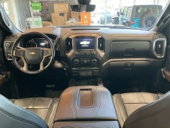 Used 2021 Chevrolet Silverado 3500HD 4WD Crew Cab High Country at Suburban Ford of Sterling Heights near Sterling Heights, MI