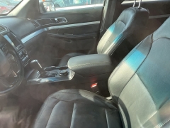 Used 2017  Ford Explorer 4d SUV 4WD XLT at Maxx Loans near St&period; Adrian&comma; MI