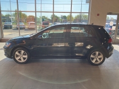 Used 2017 Volkswagen Golf 1.8T 4-Door Auto at Suburban Ford of Sterling Heights near Sterling Heights, MI