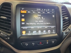 Used 2018  Jeep Cherokee Trailhawk Leather Plus 4x4 at Maxx Loans near St&period; Adrian&comma; MI