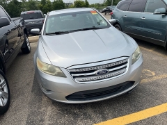 Used 2011  Ford Taurus 4d Sedan SEL at Maxx Loans near St&period; Adrian&comma; MI