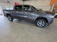 Used 2021  Ram 1500 Big Horn 4x4 Crew Cab 5'7" Box at Maxx Loans near St&period; Adrian&comma; MI