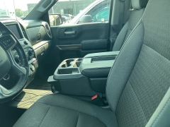 Used 2019 Chevrolet Silverado 1500 4WD Crew Cab 147" RST at Suburban Ford of Sterling Heights near Sterling Heights, MI