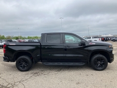 Used 2021 Chevrolet Silverado 1500 4WD Crew Cab LT Trail Boss at Maxx Loans near ,