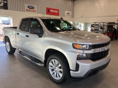 Used 2020  Chevrolet Silverado 1500 4WD Double Cab Custom at Maxx Loans near St. Adrian, MI