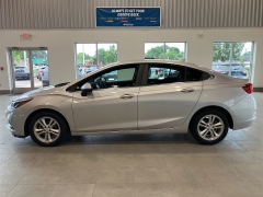 Used 2017 Chevrolet Cruze 4d Sedan LT Auto at Maxx Loans near St. Adrian, MI
