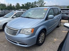 Used 2013 Chrysler Town & Country 4d Wagon Touring at Suburban Ford of Sterling Heights near Sterling Heights, MI