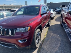 Used 2020 Jeep Grand Cherokee Limited 4x4 at Suburban Ford of Sterling Heights near Sterling Heights, MI