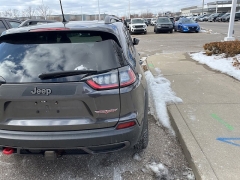 Used 2020  Jeep Cherokee Trailhawk Elite 4x4 at Maxx Loans near St&period; Adrian&comma; MI
