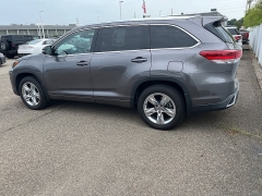 Used 2018 Toyota Highlander Limited V6 AWD (Natl) at Maxx Loans near St. Adrian, MI