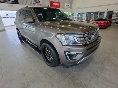 Used 2019  Ford Expedition 4d SUV 4WD Limited at Maxx Loans near St&period; Adrian&comma; MI