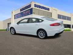 Used 2020 Ford Fusion 4d Sedan FWD SE 1.5L EcoBoost at Maxx Loans near ,