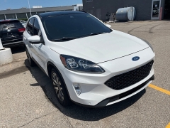 Used 2020  Ford Escape 4d SUV AWD Titanium at Maxx Loans near St&period; Adrian&comma; MI