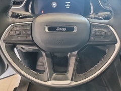 Used 2023  Jeep Grand Cherokee Altitude 4x4 at Maxx Loans near St&period; Adrian&comma; MI