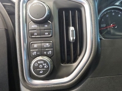 Used 2019  Chevrolet Silverado 1500 4WD Crew Cab 157" High Country at Maxx Loans near St&period; Adrian&comma; MI