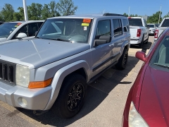 Used 2007 Jeep Commander 4WD 4dr Sport at Maxx Loans near St. Adrian, MI