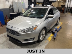 Used 2016 Ford Focus 4d Sedan Titanium at Suburban Ford of Sterling Heights near Sterling Heights, MI