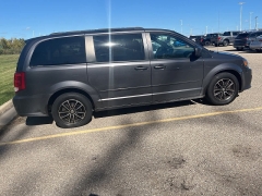 Used 2017 Dodge Grand Caravan 4d Wagon GT at Suburban Ford of Sterling Heights near Sterling Heights, MI
