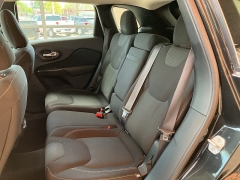 Used 2016 Jeep Cherokee 4WD 4dr Latitude at Suburban Ford of Sterling Heights near Sterling Heights, MI