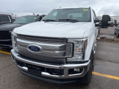 Used 2019 Ford Super Duty F-350 SRW 4WD Crew Cab Box at Maxx Loans near St. Adrian, MI