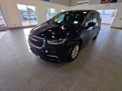  2025 Chrysler Pacifica Select FWD at Maxx Loans near St&period; Adrian&comma; MI