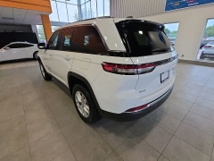 Used 2023  Jeep Grand Cherokee Laredo 4x4 at Maxx Loans near St&period; Adrian&comma; MI